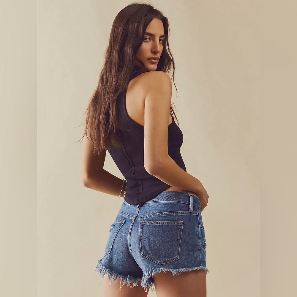 We The Free Loving Good Vibrations Cutoffs Size 29 Mid Indigo